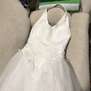Wedding dress princess cut